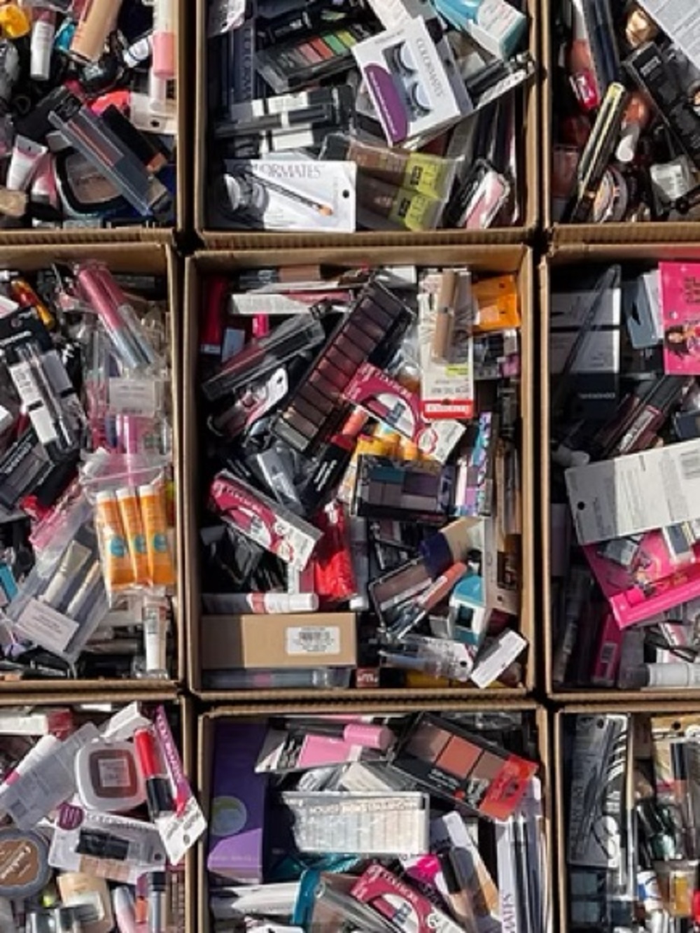 Mystery makeup /beauty tools / jewelry/ accessories box surprise gift